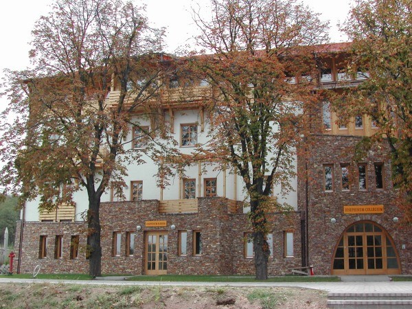 Piliscsaba, Iosephinum Kollégium