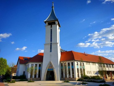 Veresegyház, Szentlélek Templom