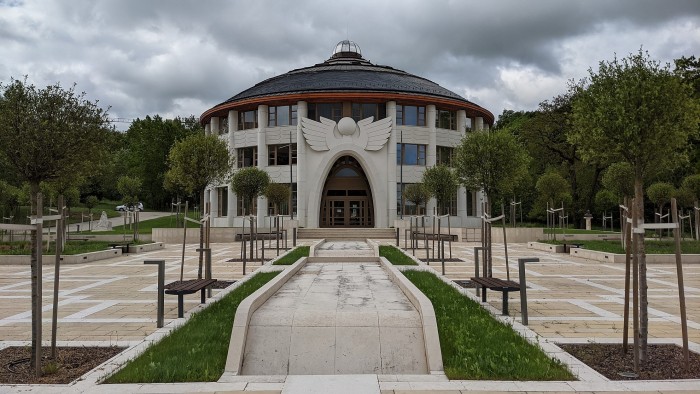 Piliscsaba, Avicenna Közel-Kelet Kutatások Intézete